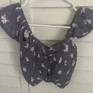 Brand new one size fits all top